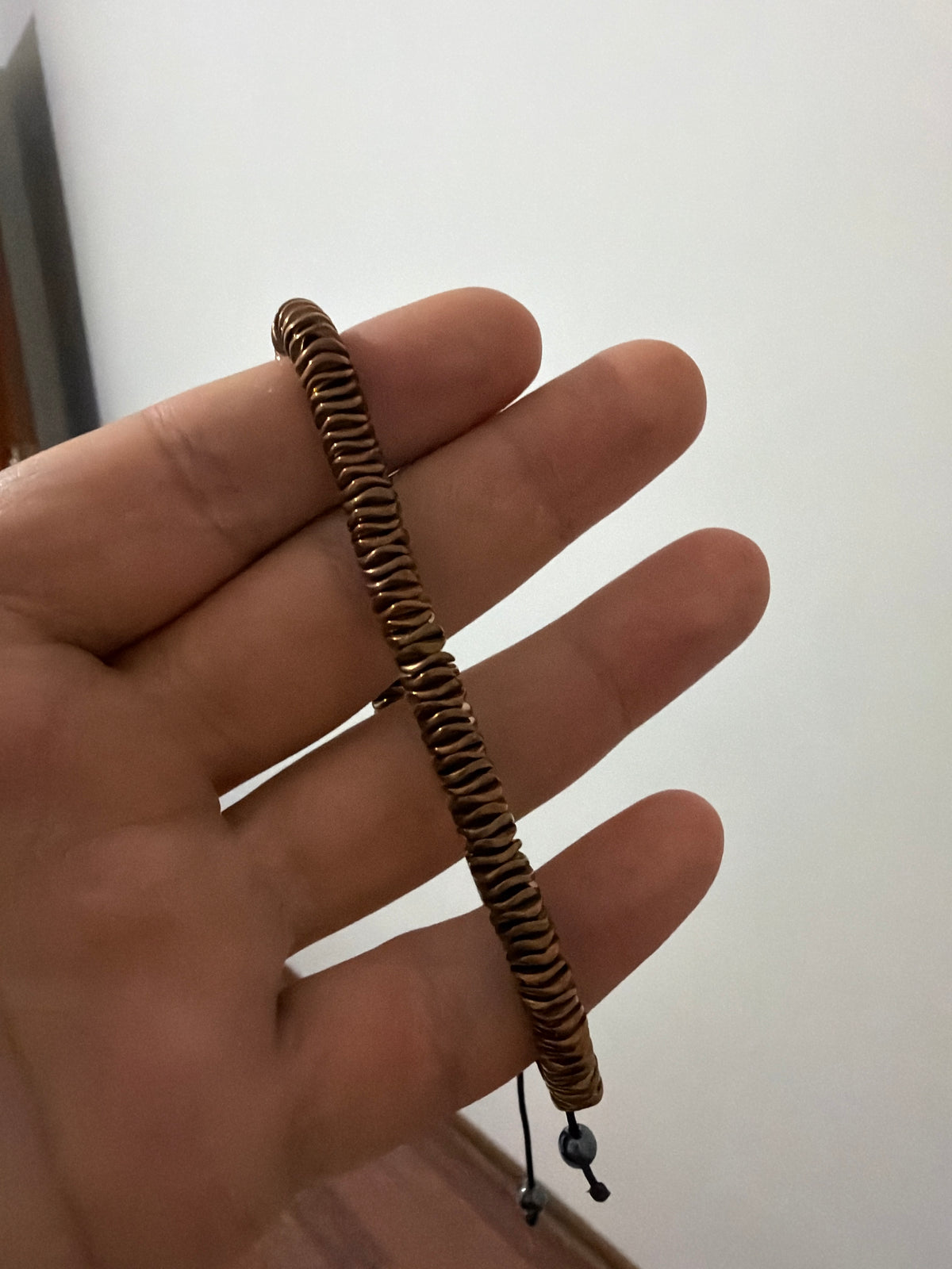 Makrame örgülü yamuk daneli bileklik